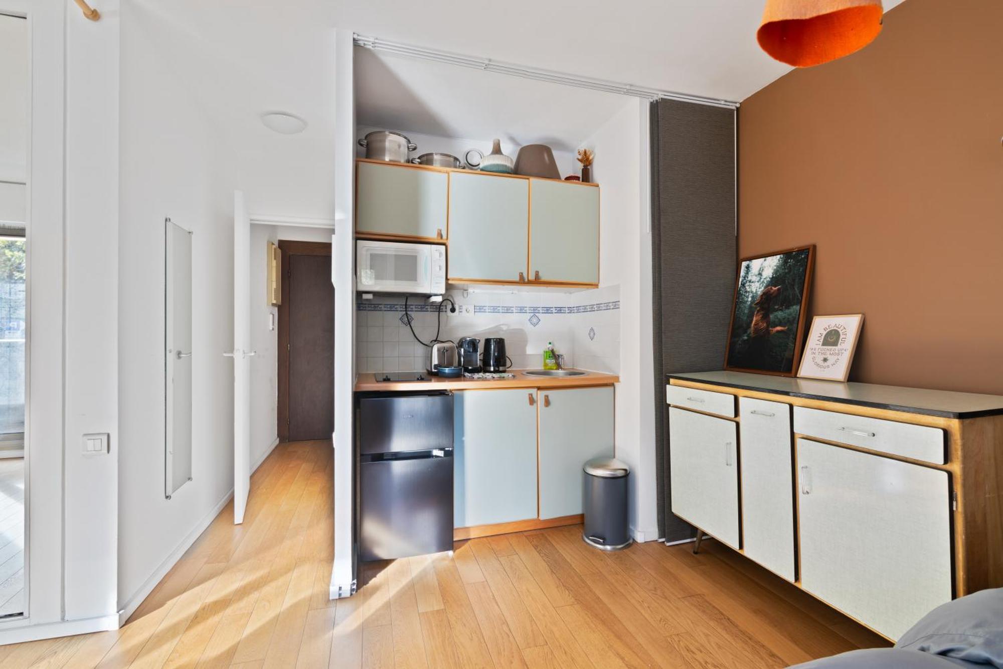 Charmant Studio Republique Jemmapes Free Netflix Париж Екстериор снимка